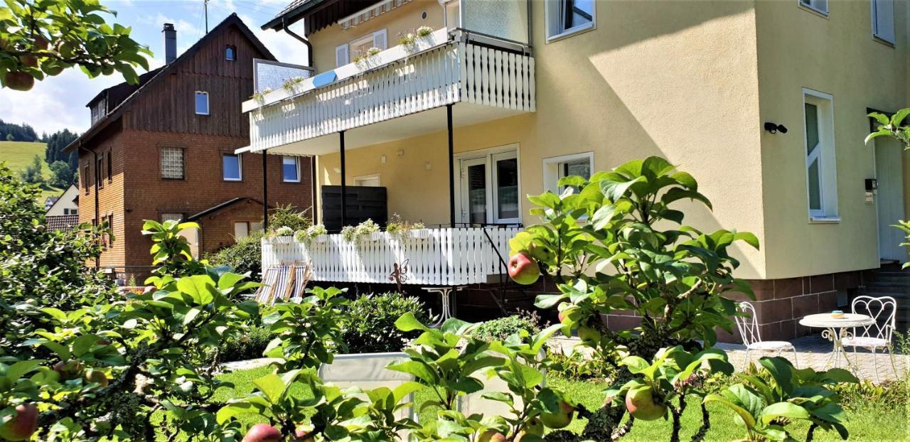 Liebevoll Gaestewohnungen Alpirsbach Exterior photo